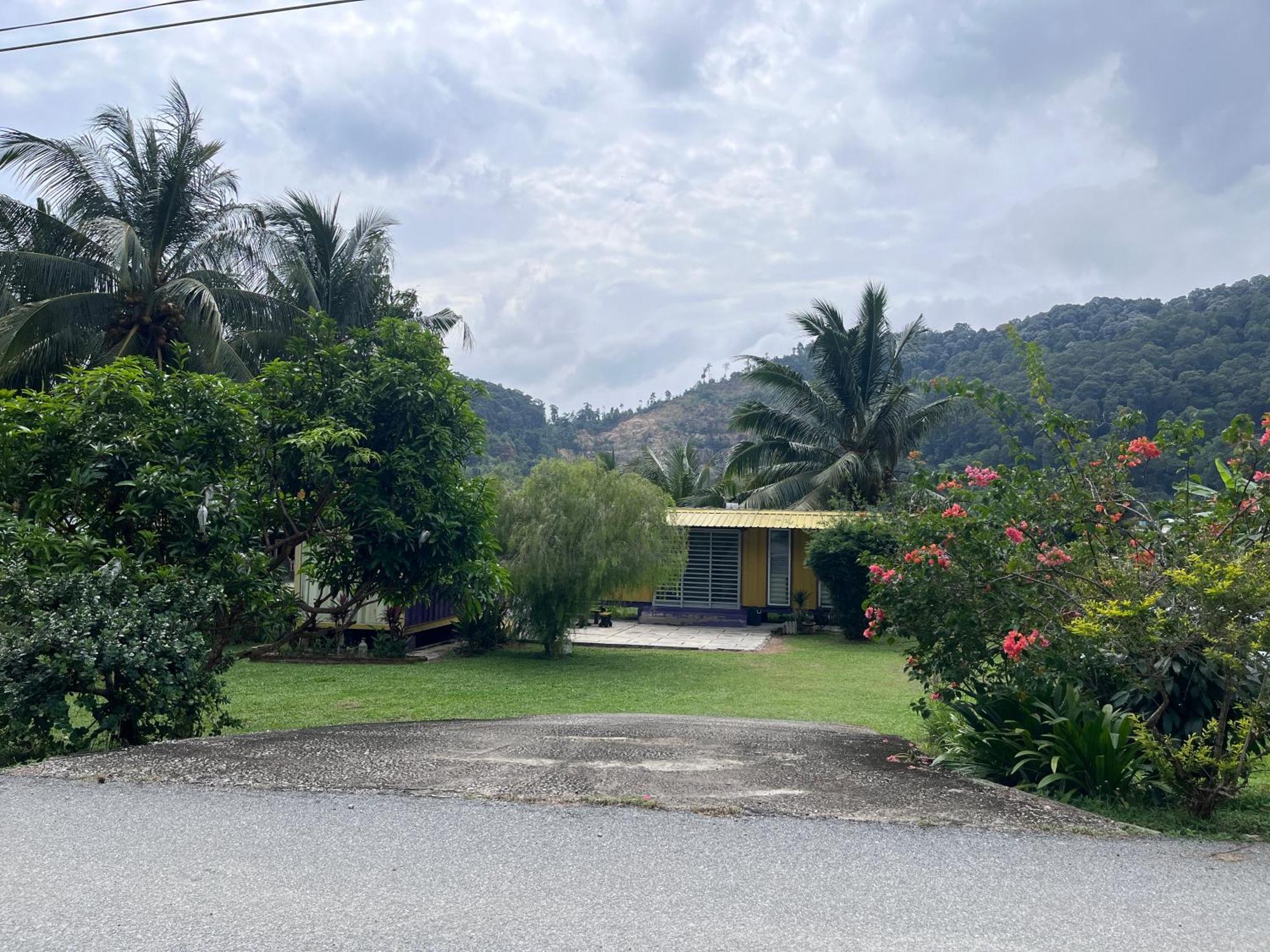 Purple Cube At Lumut Cube Homestay Kontena 外观 照片