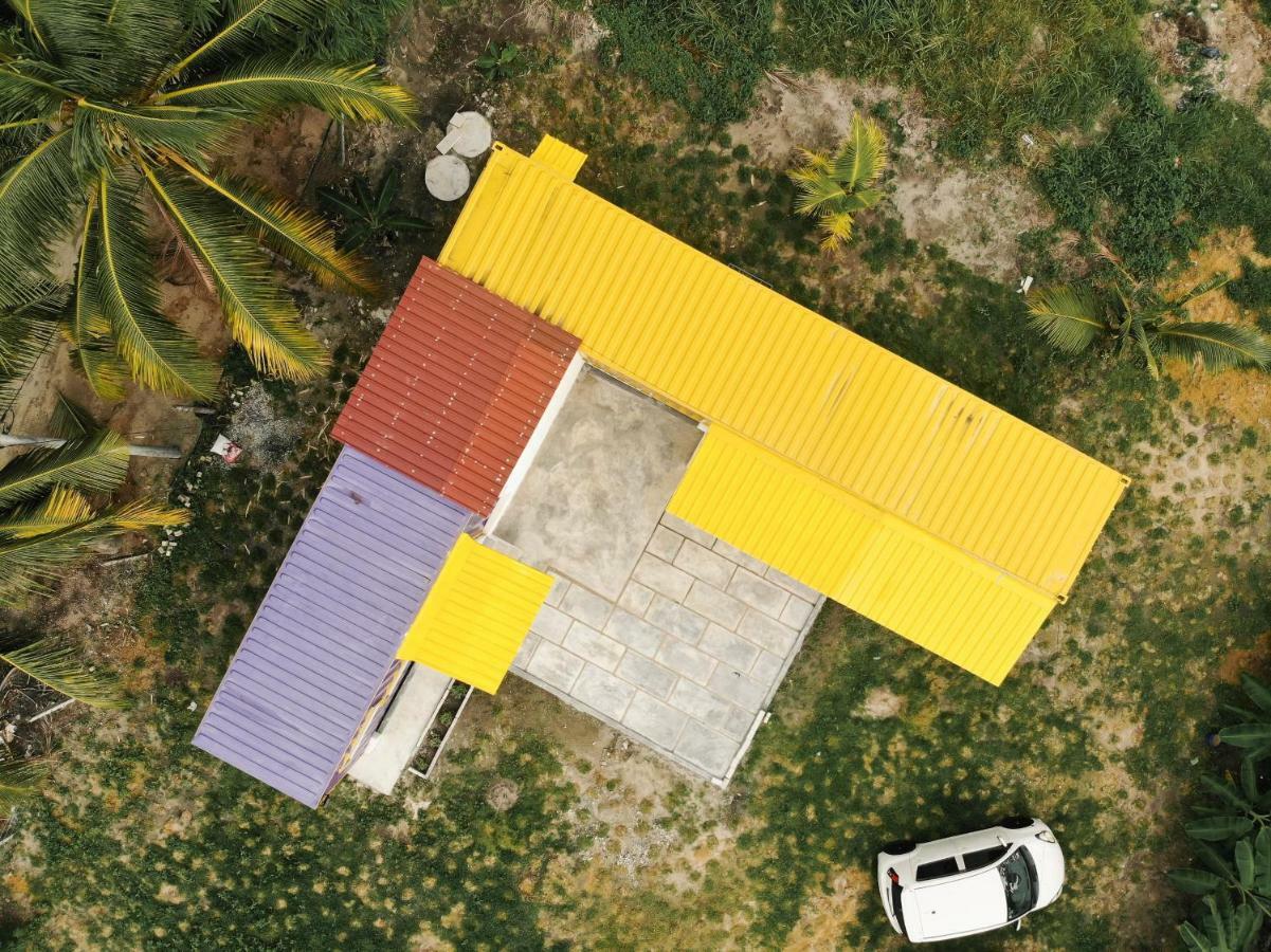 Purple Cube At Lumut Cube Homestay Kontena 外观 照片