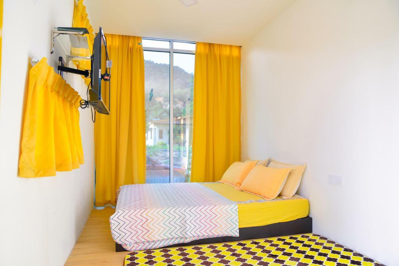 Purple Cube At Lumut Cube Homestay Kontena 外观 照片