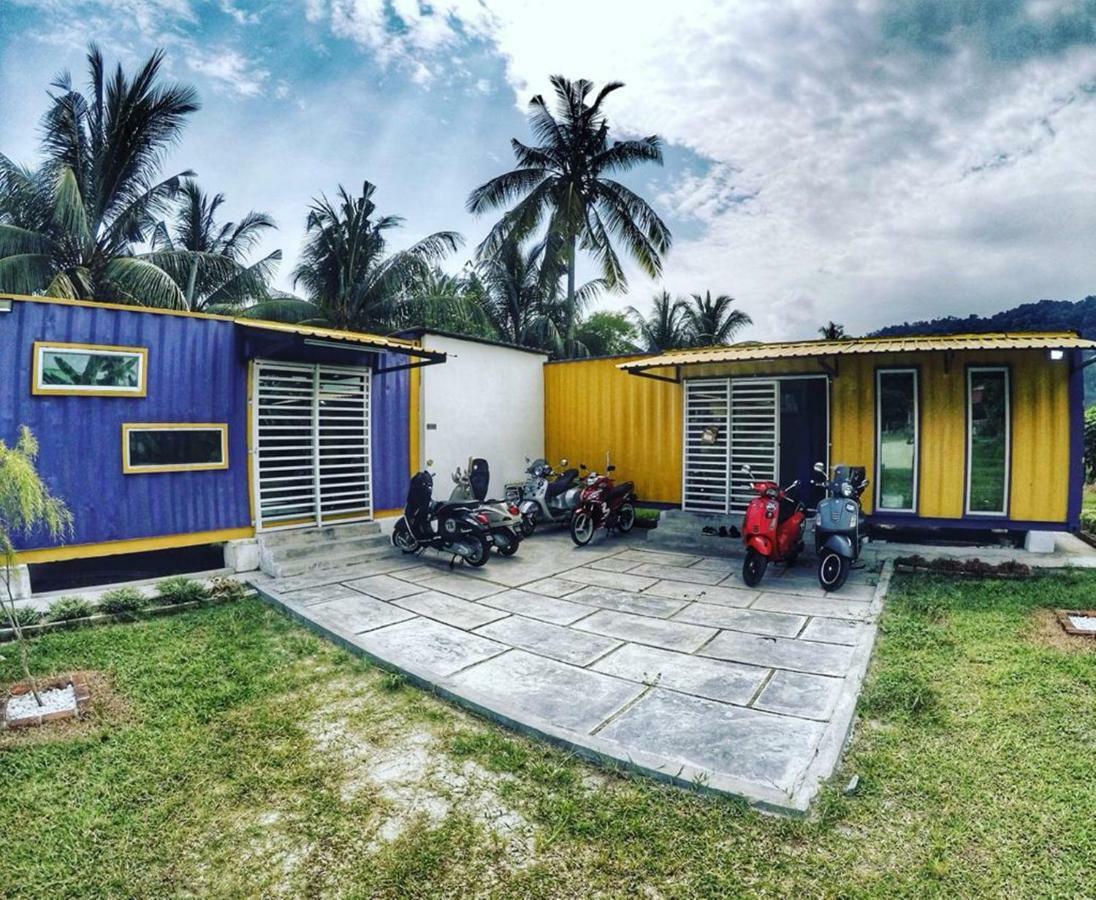 Purple Cube At Lumut Cube Homestay Kontena 外观 照片